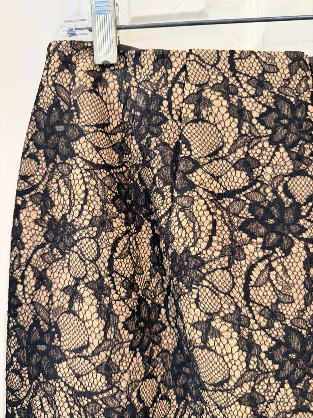 Talbots Black Lace Overlay Pencil Skirt - Nude Base, Fully Lined, Back Zip, Sz 4 - Picture 8 of 16